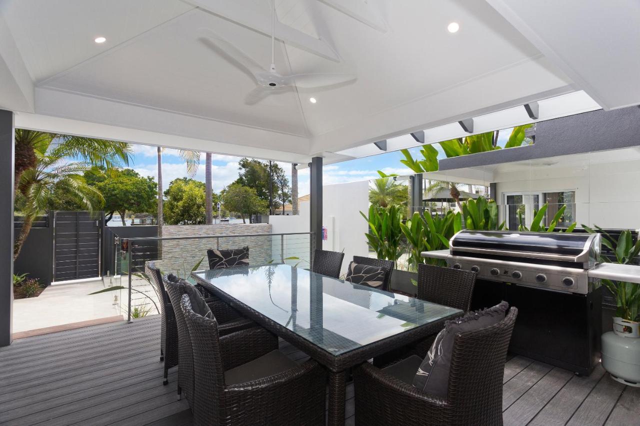Noosa Boutique Apartments & Elkhorn Villas Exterior photo