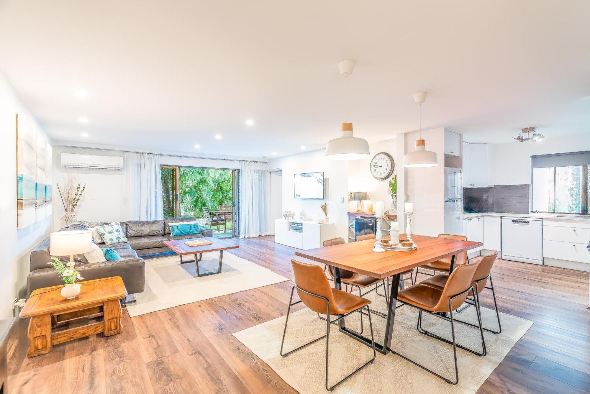 Noosa Boutique Apartments & Elkhorn Villas Exterior photo